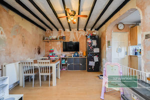 Photo 16- click for photo gallery